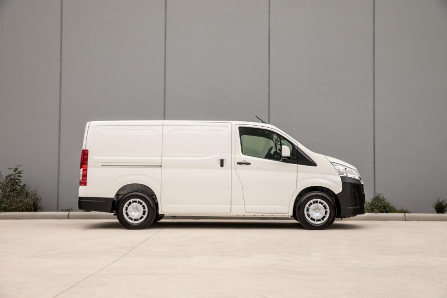  Toyota Hiace LWB Van 2019 года  (AU) (фото 9 из 10)